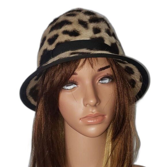 Makins New York Cloche Hat Womens Medium Leopard Print Faux Fur Ribbon Chic